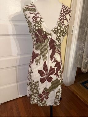 V-Neck Floral Midi Dress in White, Olive & Burgundy